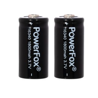 Twee PowerFox 16340 oplaadbare batterijen voor compacte laserpointer