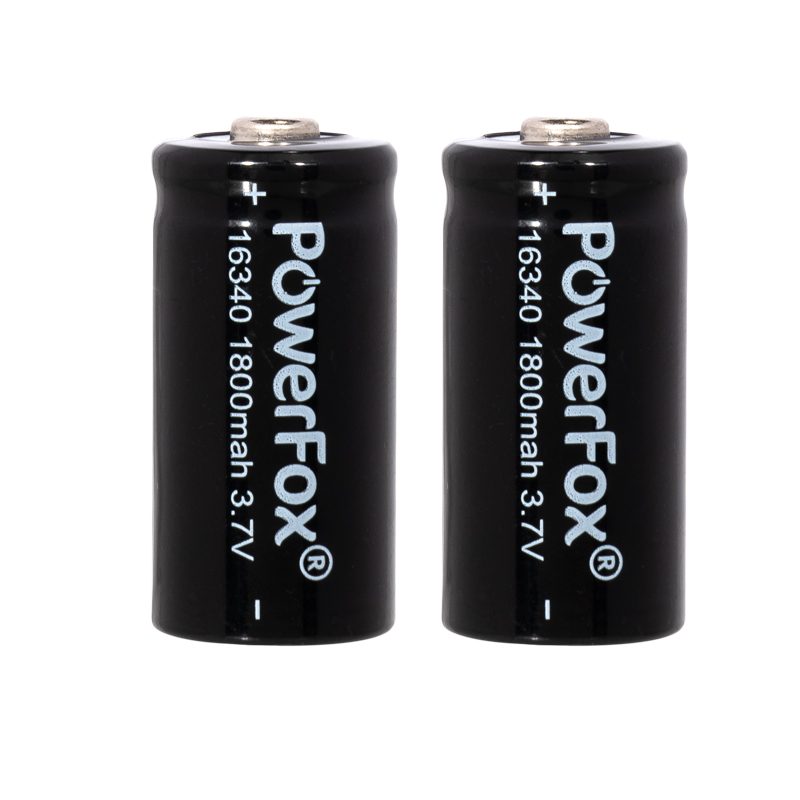 Twee PowerFox 16340 oplaadbare batterijen voor compacte laserpointer